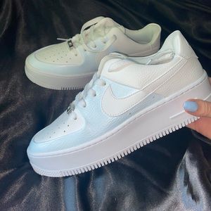 Custom Nike Air Force 1 sage 🦋🦋